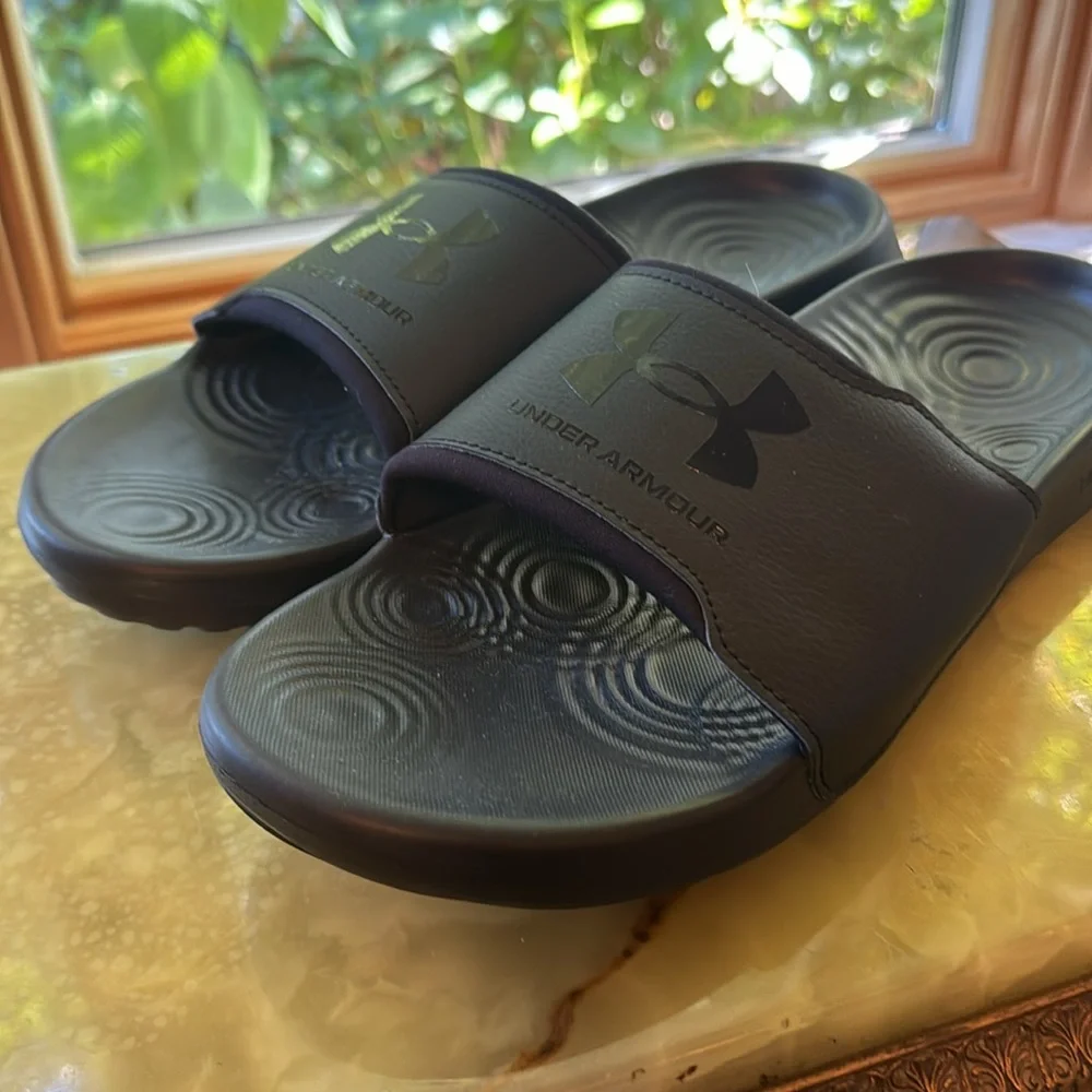Under Armour Slides (Black) new without tags